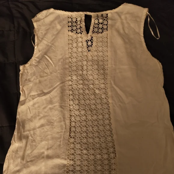 Crocheted back top - Picture 2 of 7